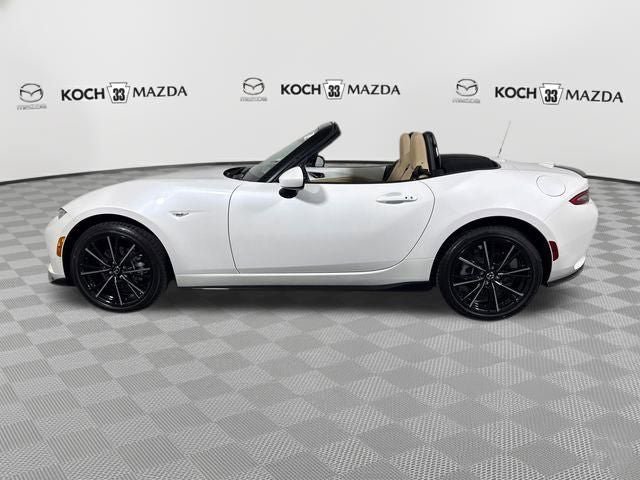 New 2026 MAZDA MX-5 Miata Grand Touring w/ Appearance Package RWD image 4