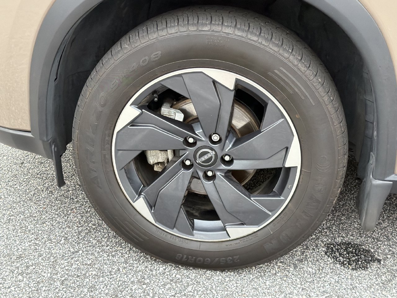 Certified 2024 Nissan Rogue SV w/ SV Premium Package FWD image 32