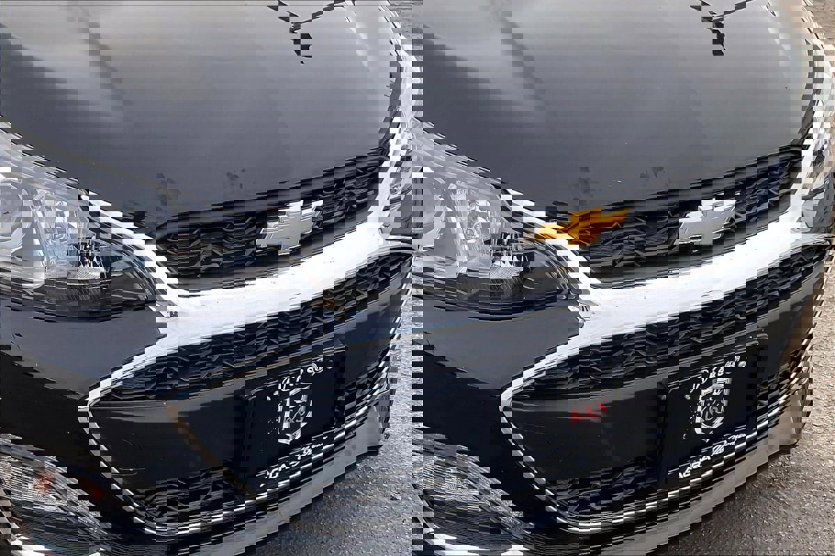 Used 2020 Chevrolet Spark LT image 26