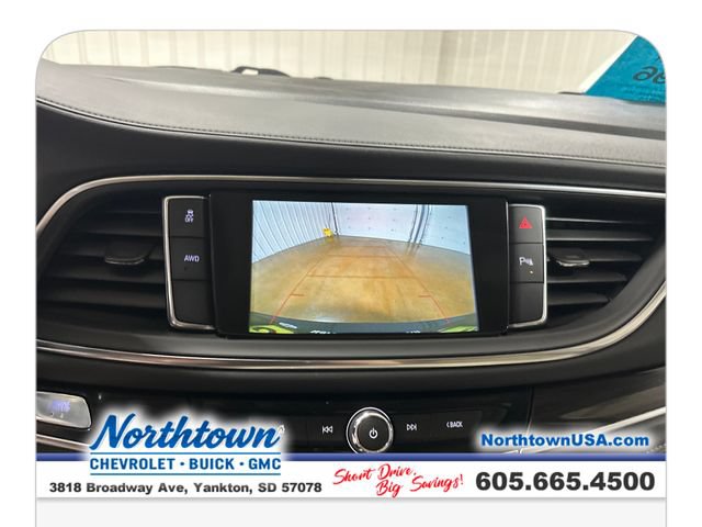 Used 2018 Buick Enclave Essence AWD/4WD image 20