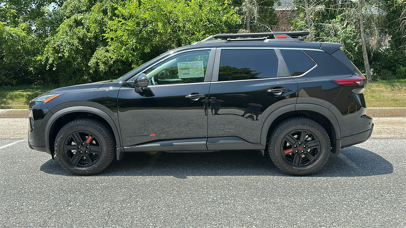 New 2026 Nissan Rogue SV AWD/4WD image 12