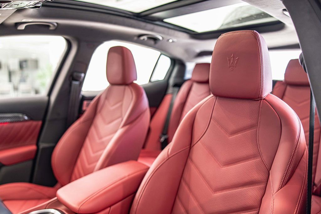 New 2026 Maserati Grecale Modena image 19