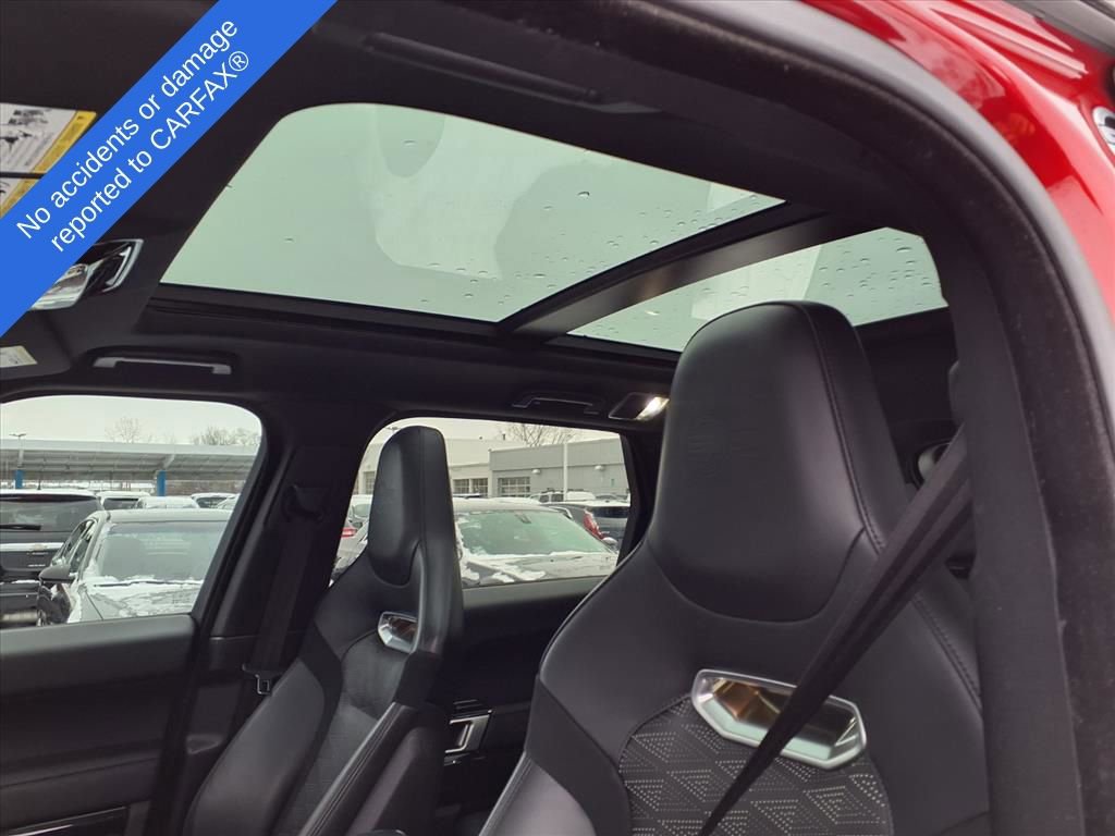 Used 2022 Land Rover Range Rover Sport SVR image 18