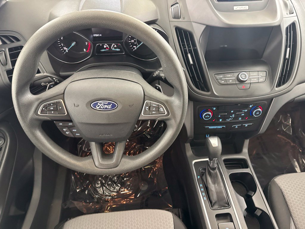 Used 2017 Ford Escape SE w/ Equipment Group 201A FWD image 25