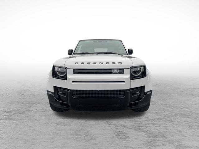 New 2026 Land Rover Defender 110 X-Dynamic SE image 2