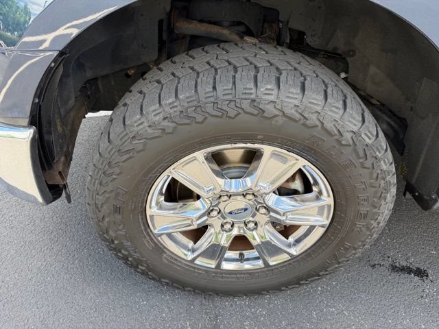 Used 2016 Ford F150 XLT w/ Equipment Group 302A Luxury AWD/4WD image 9