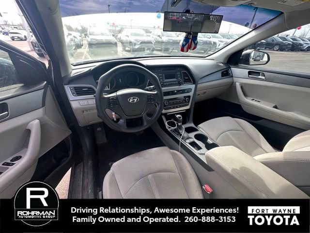 Used 2015 Hyundai Sonata SE image 6