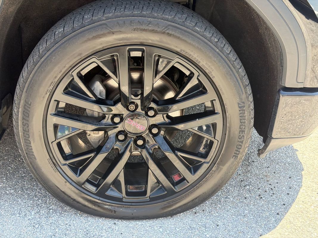 Used 2021 GMC Sierra 1500 Denali w/ Driver Alert Package II AWD/4WD image 15