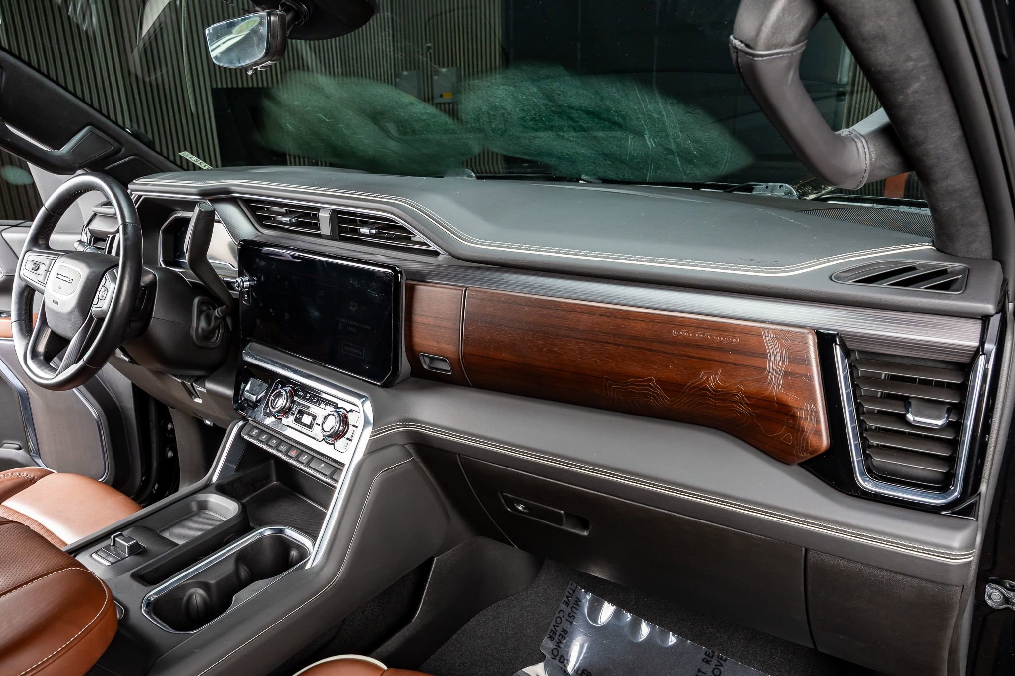 Used 2024 GMC Sierra 2500 Denali Ultimate w/ Max Trailering Package image 18