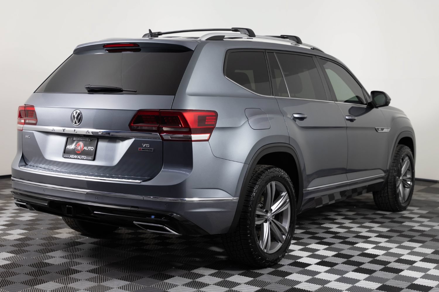 Used 2019 Volkswagen Atlas SEL R-Line AWD/4WD image 7