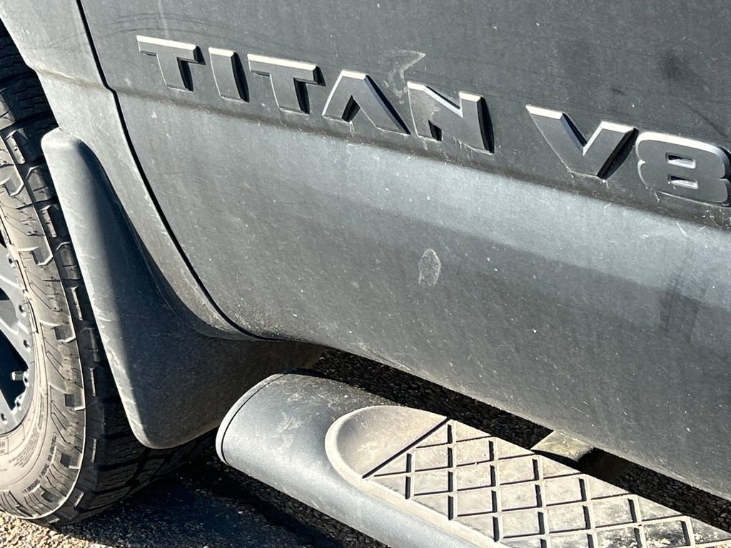Used 2019 Nissan Titan SV w/ SV Convenience Package image 32
