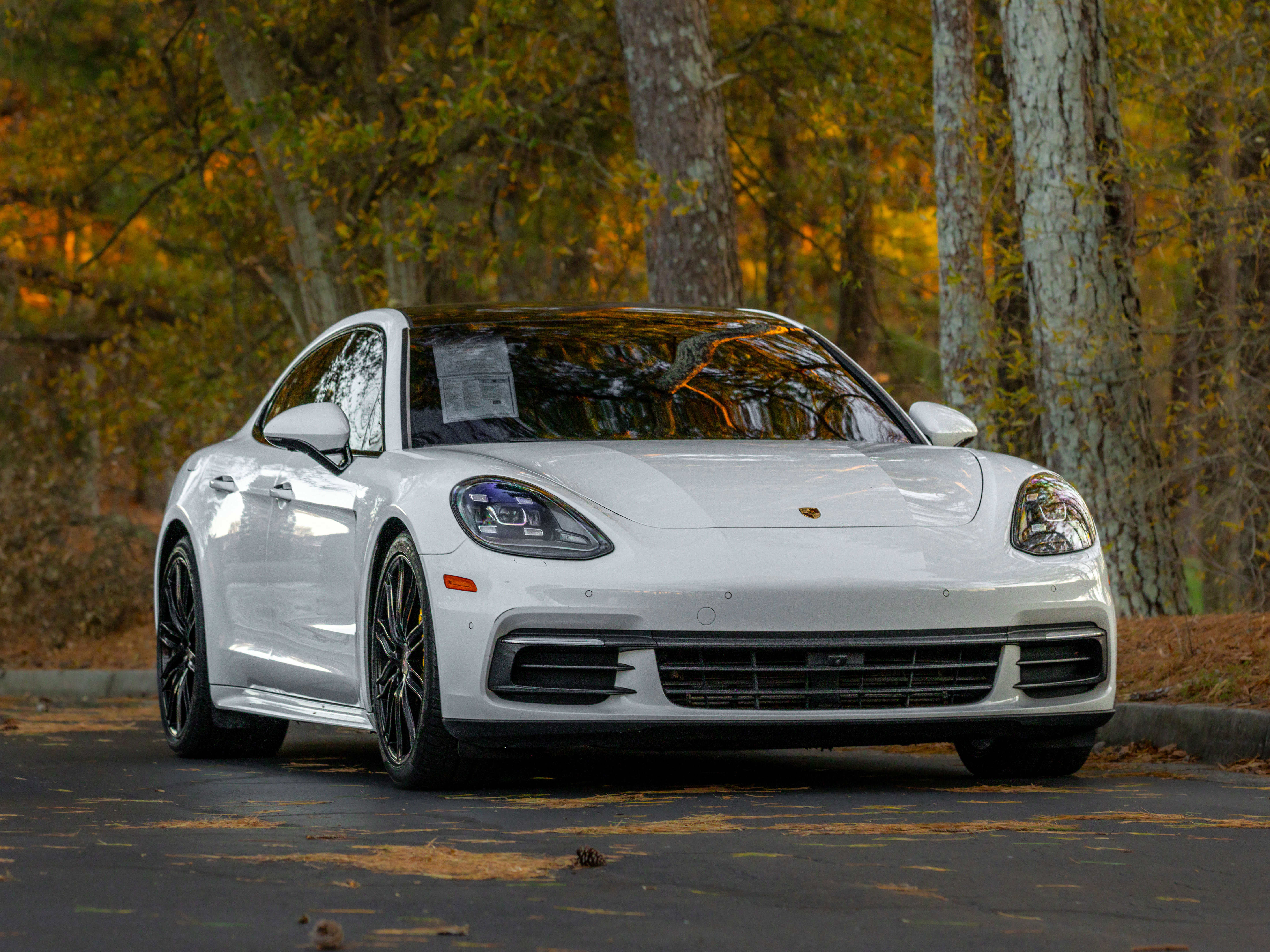 Used 2017 Porsche Panamera image 45