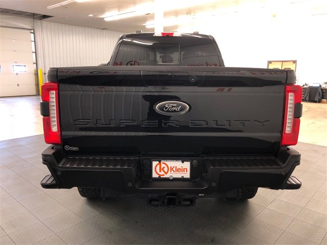 Used 2023 Ford F250 XLT w/ Black Appearance Package image 7