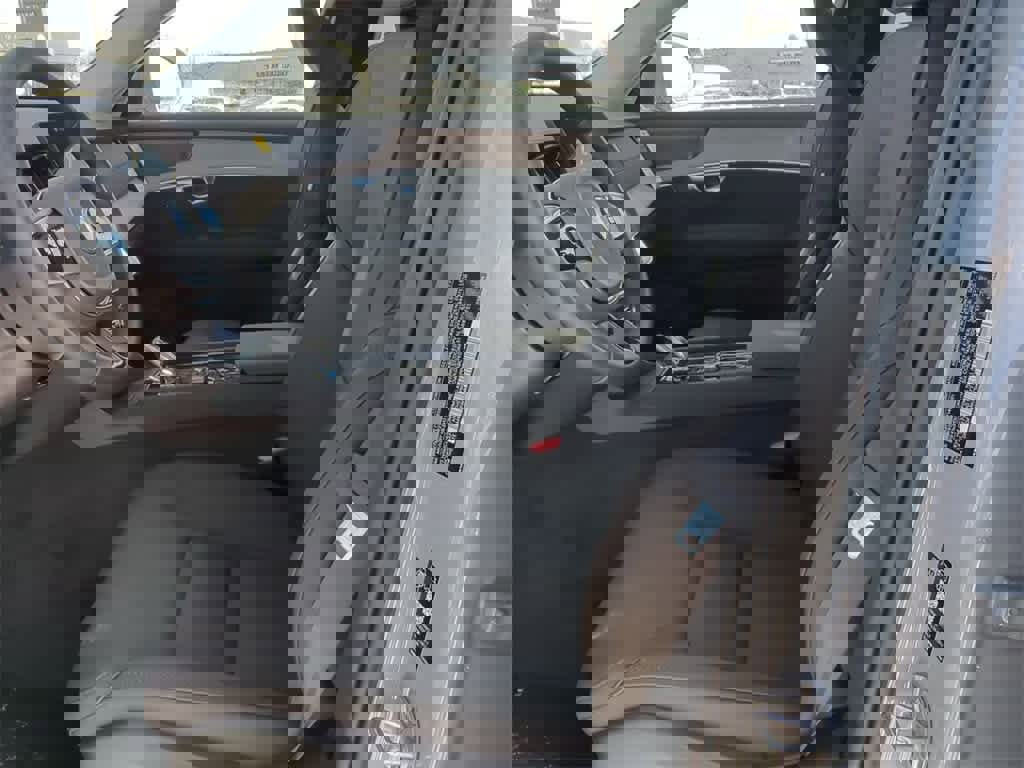 New 2026 Volvo XC90 B6 Plus w/ Protection Package Premier image 15