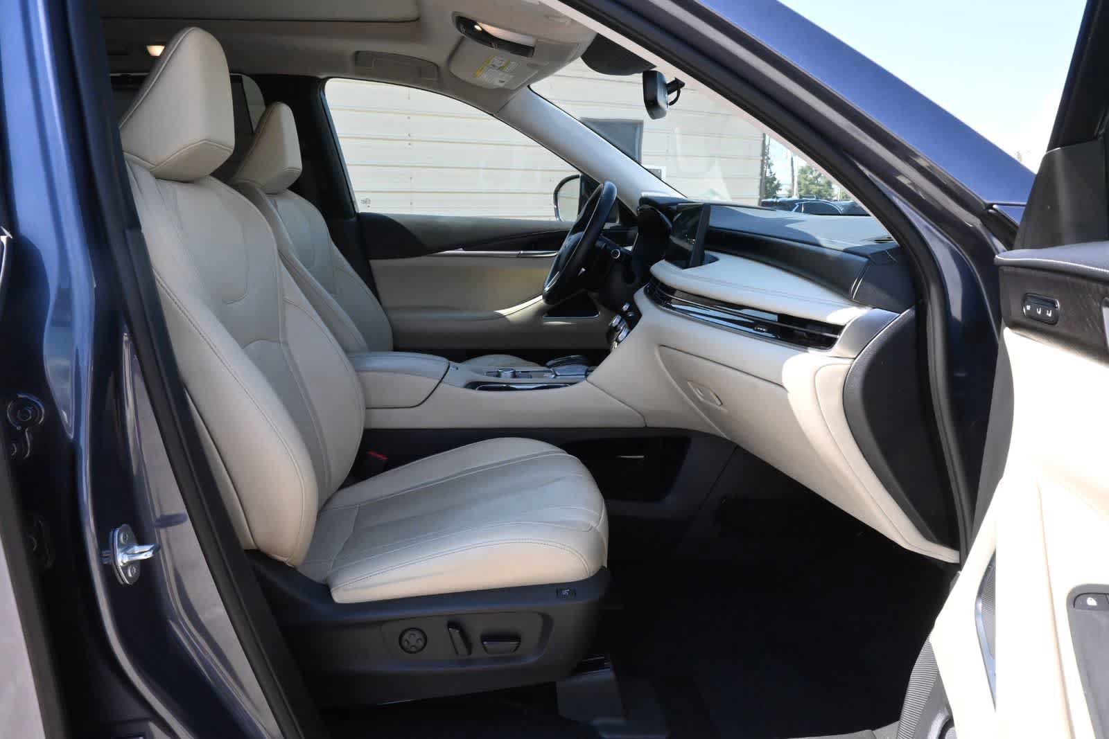 Used 2022 INFINITI QX60 Sensory w/ Cargo Package FWD image 24