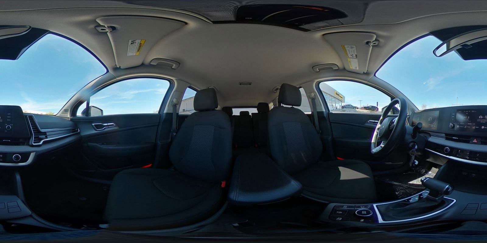 Used 2025 Kia Sportage LX image 37