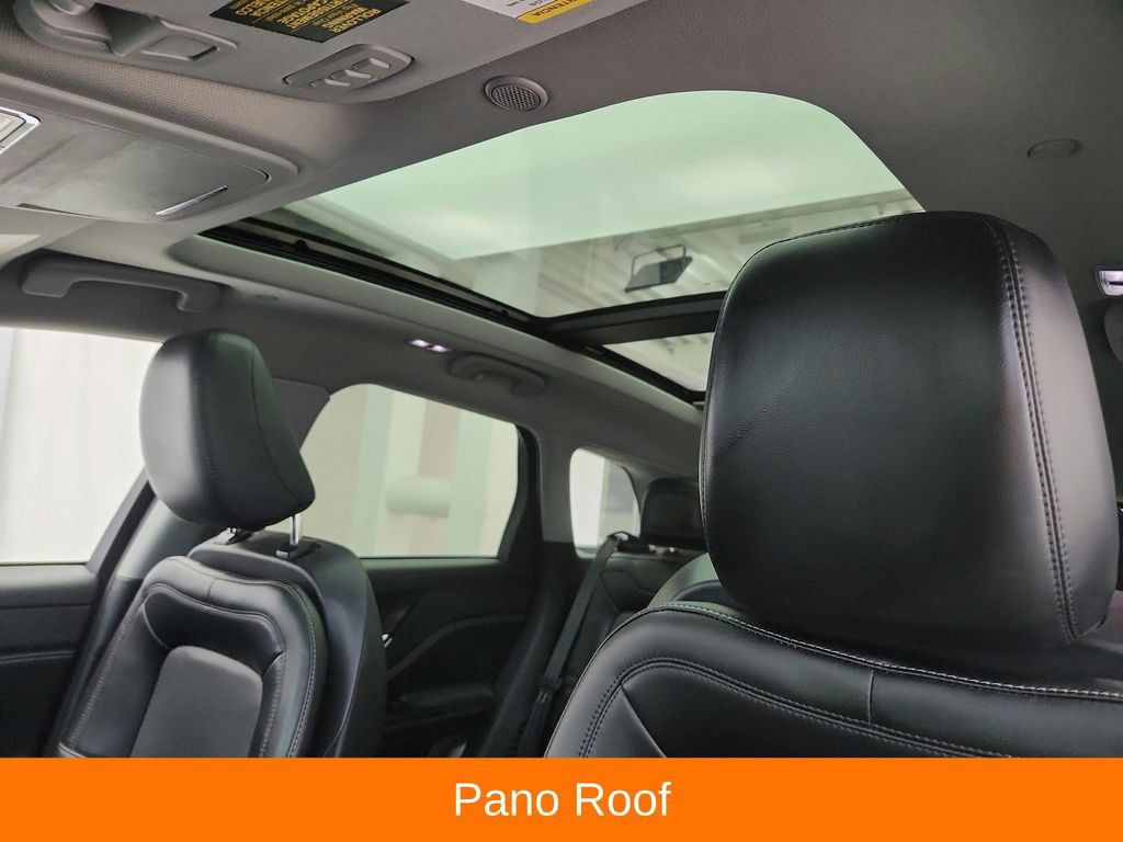 Used 2022 Lincoln Corsair AWD w/ Premium Package image 12