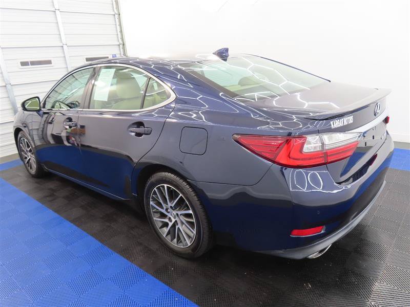 Used 2017 Lexus ES 350 w/ Luxury Package FWD image 6