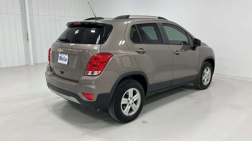 Used 2022 Chevrolet Trax LT w/ Premium Seat Package image 5