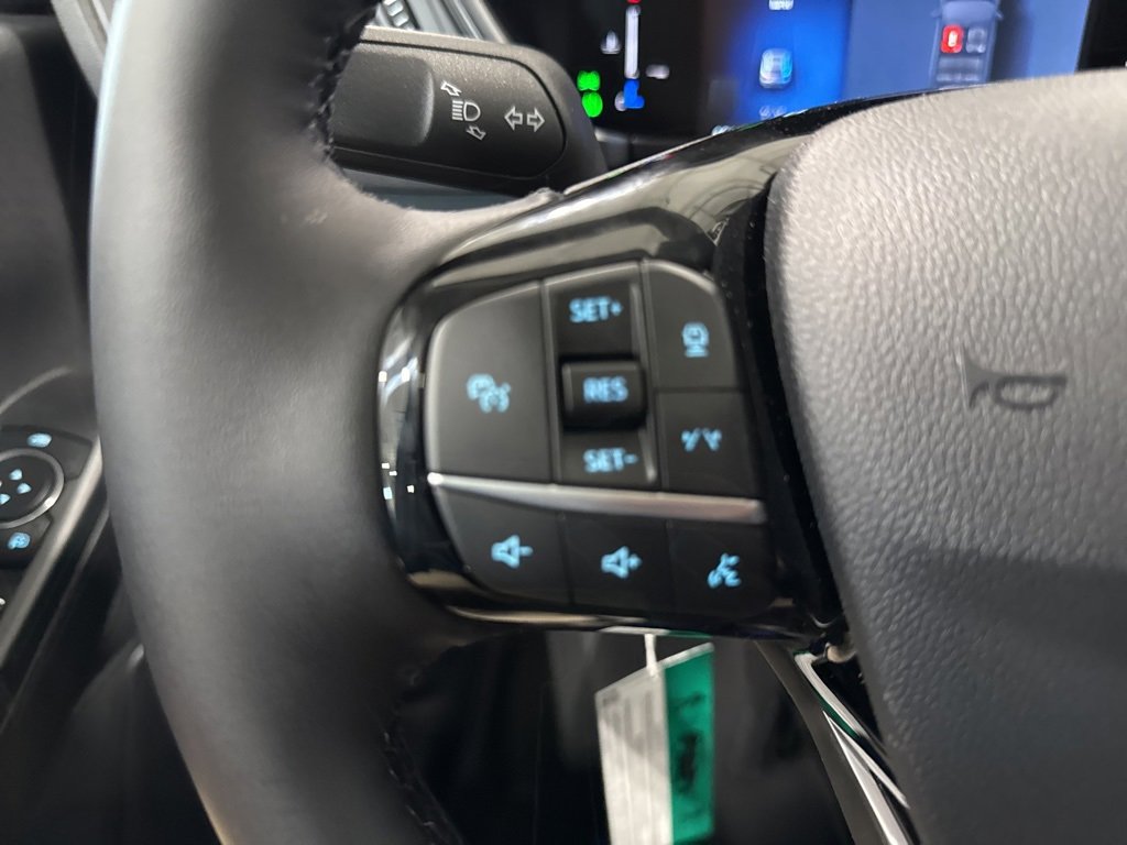 New 2025 Ford Escape SE w/ Class II Trailer Tow Package image 22