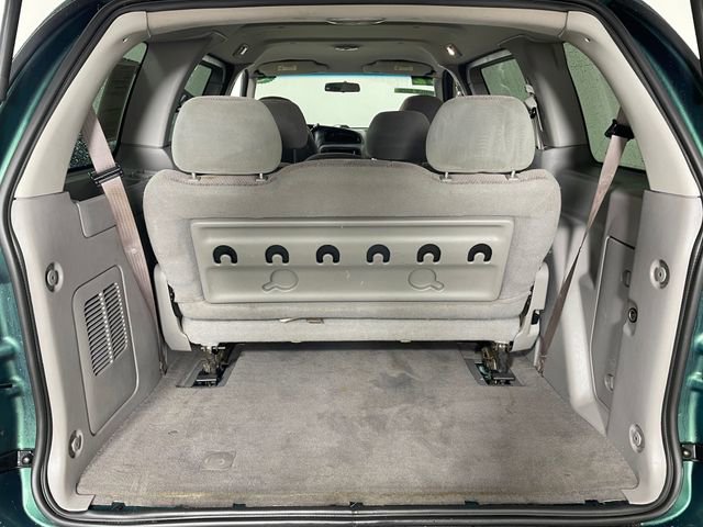 Used 2002 Ford Windstar LX image 17