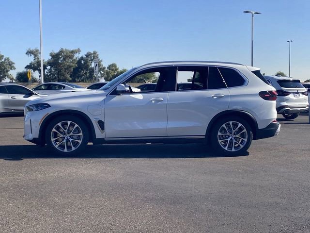 Used 2026 BMW X5 xDrive50e w/ Executive Package image 9