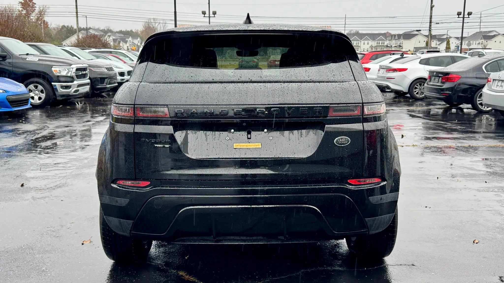 Used 2020 Land Rover Range Rover Evoque SE image 6