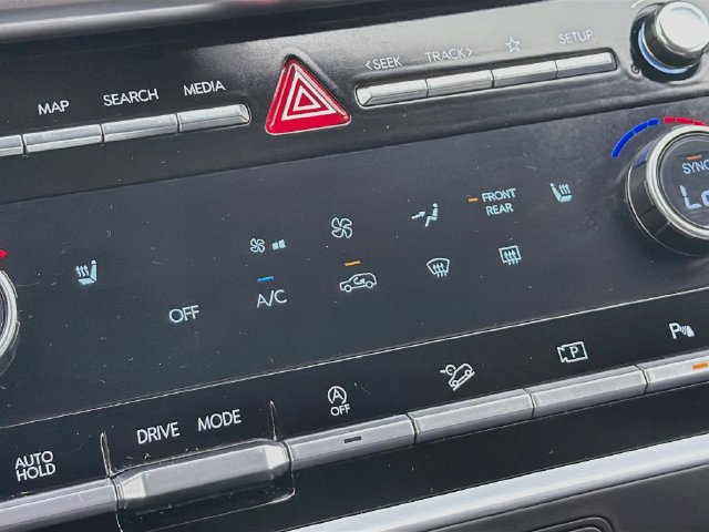 Certified 2026 Hyundai Santa Fe SEL FWD image 21