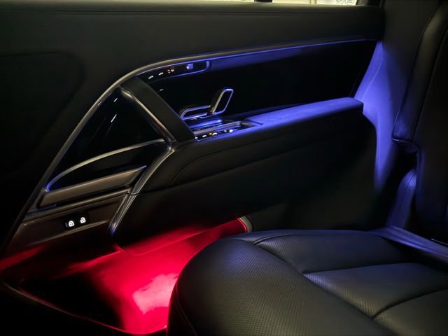 Used 2023 Land Rover Range Rover SE image 46