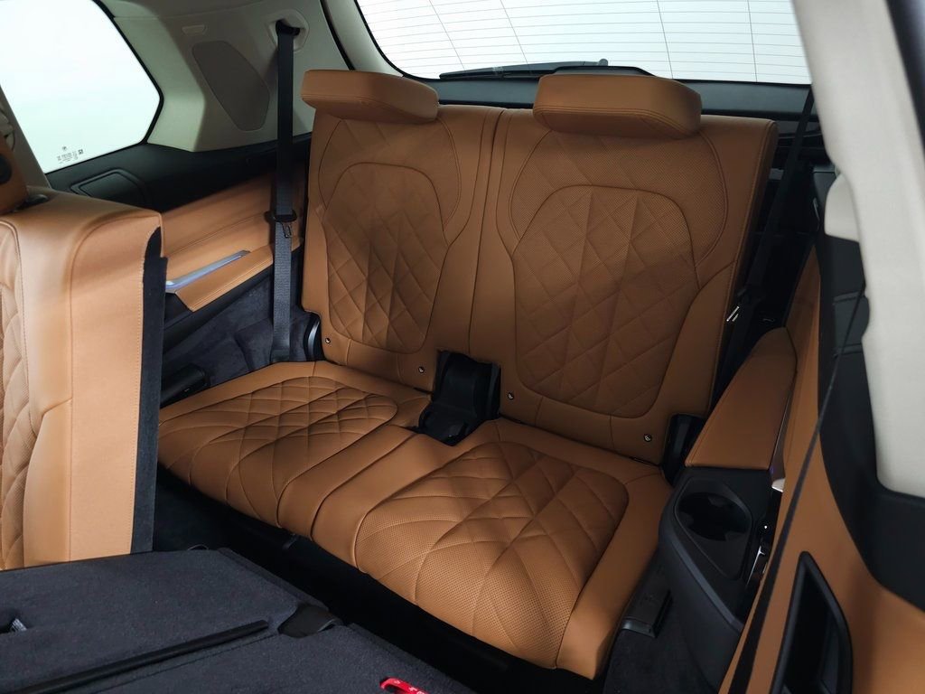 New 2026 BMW X7 xDrive40i image 35