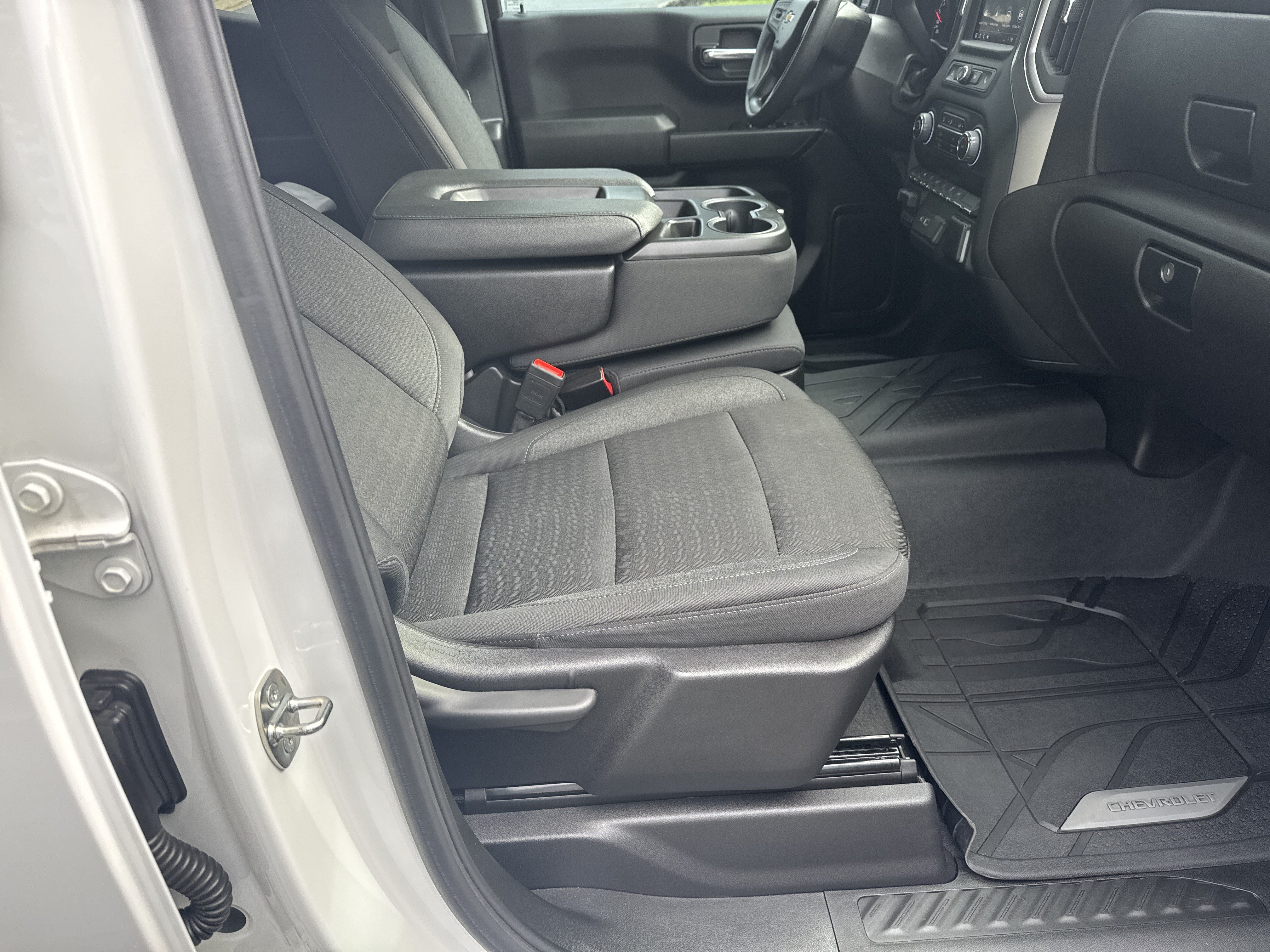Certified 2024 Chevrolet Silverado 1500 Custom RWD image 13