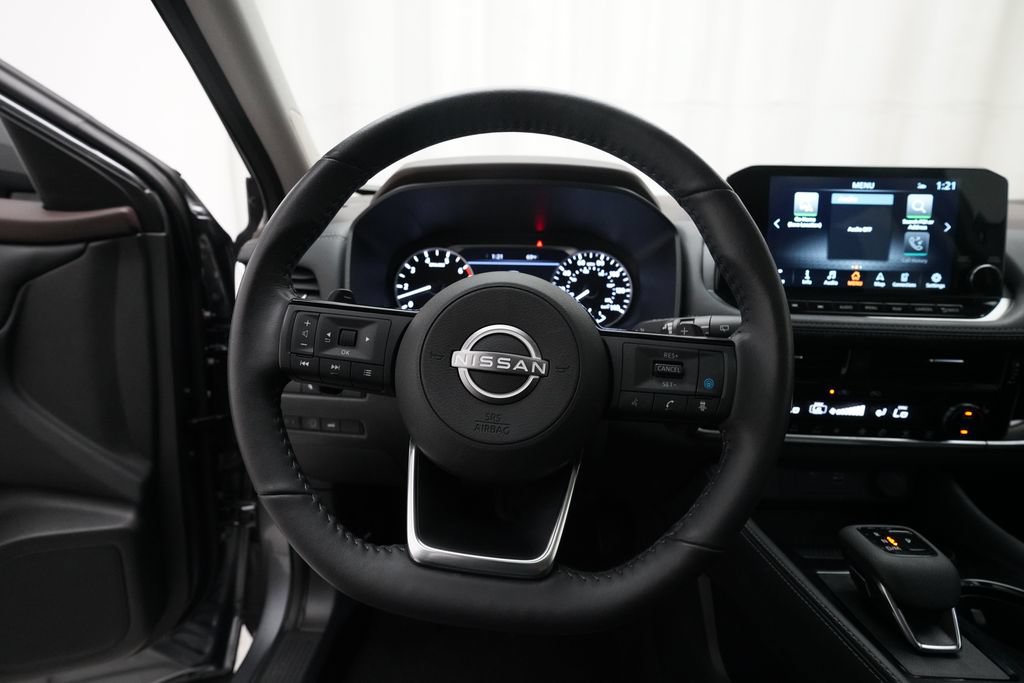 Certified 2023 Nissan Rogue SL w/ SL Premium Package AWD/4WD image 4