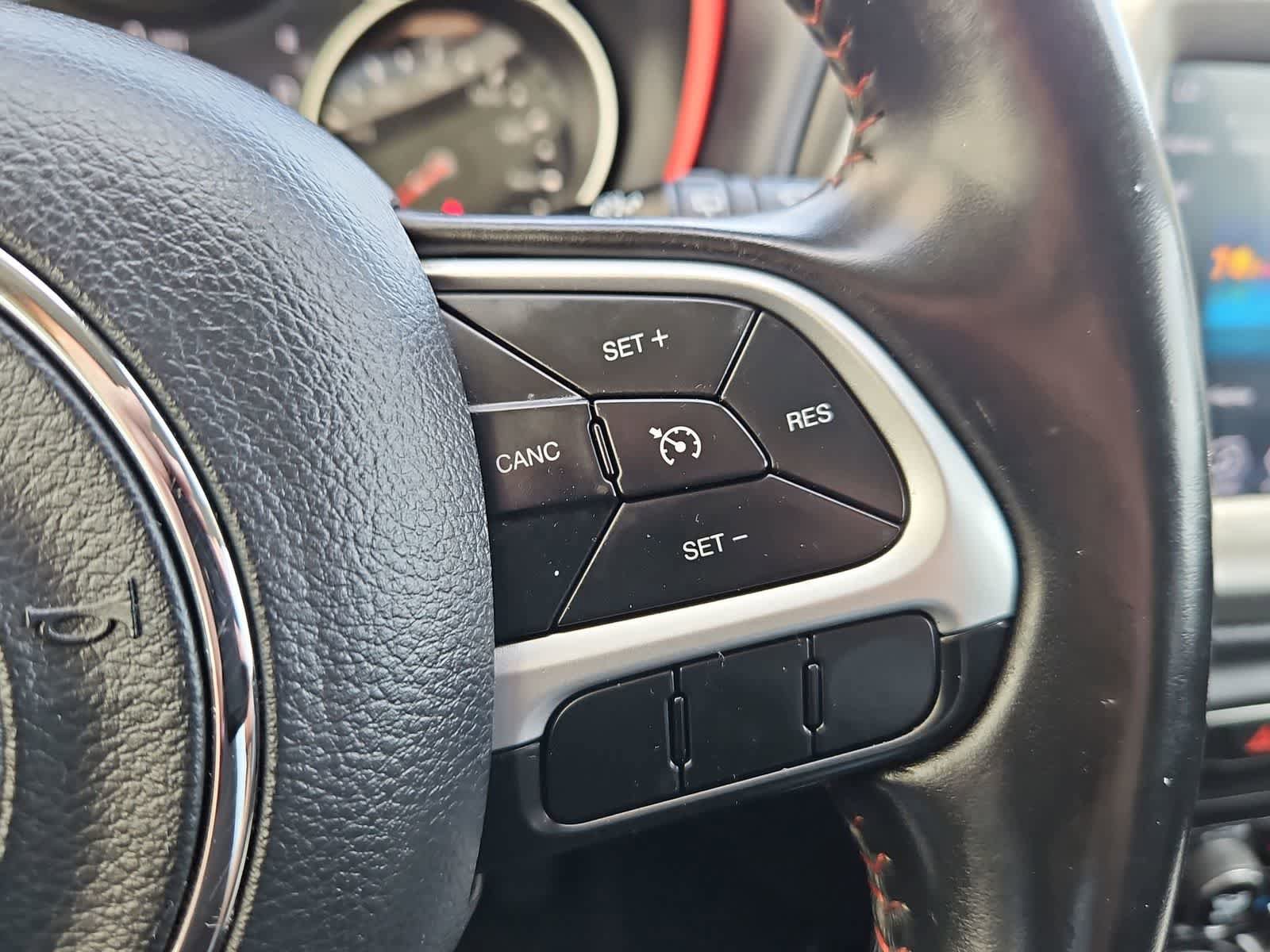 Used 2020 Jeep Compass Trailhawk AWD/4WD image 24