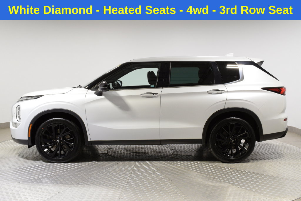 Used 2023 Mitsubishi Outlander SE AWD/4WD image 11