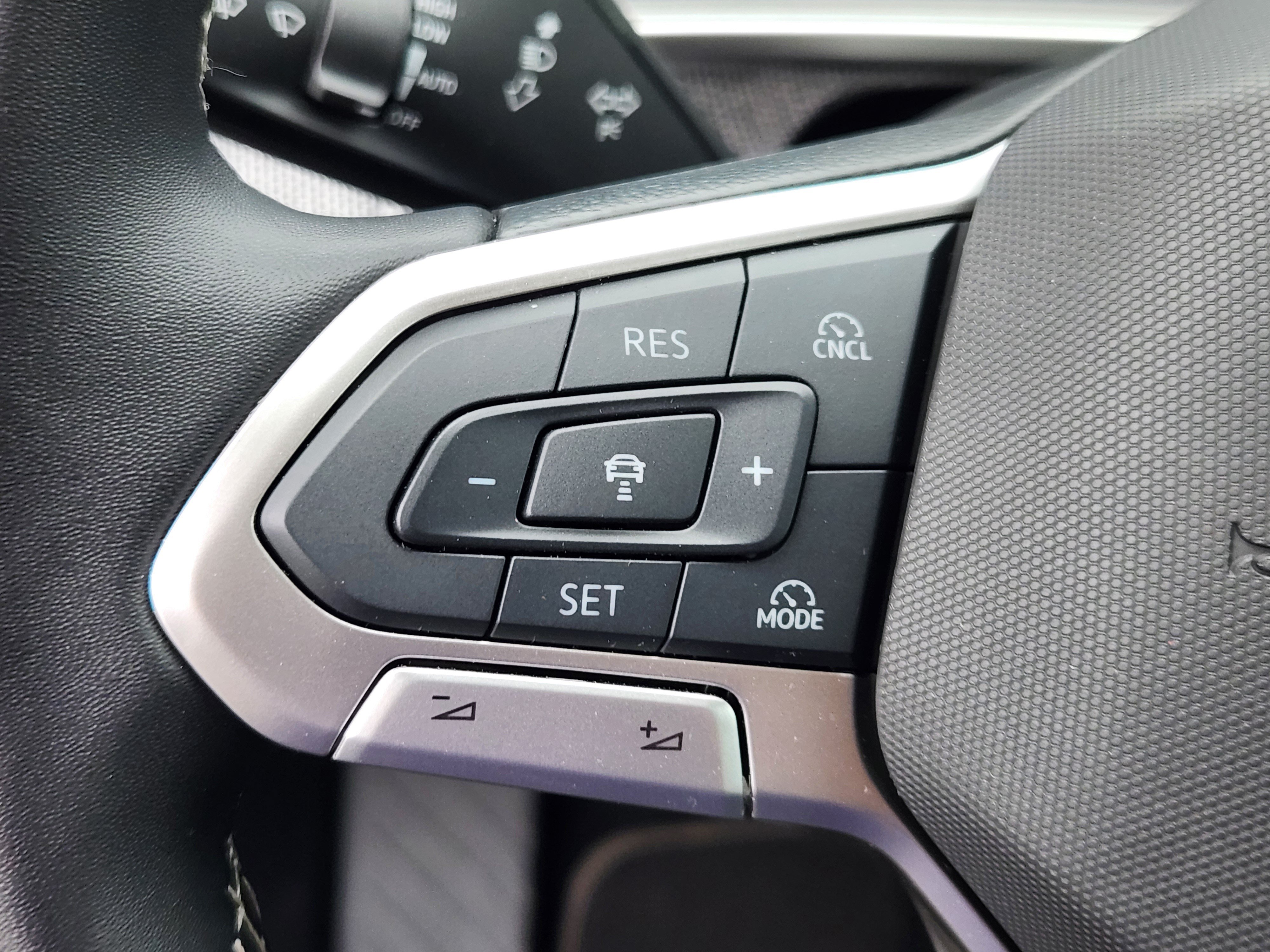 Certified 2025 Volkswagen Tiguan S AWD/4WD image 21