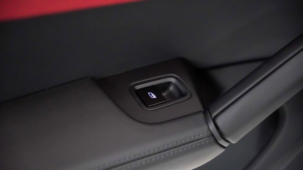 New 2025 Porsche Cayenne Coupe image 16