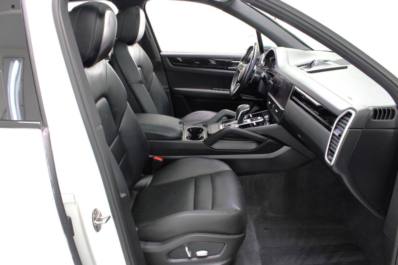 Used 2020 Porsche Cayenne AWD/4WD image 43