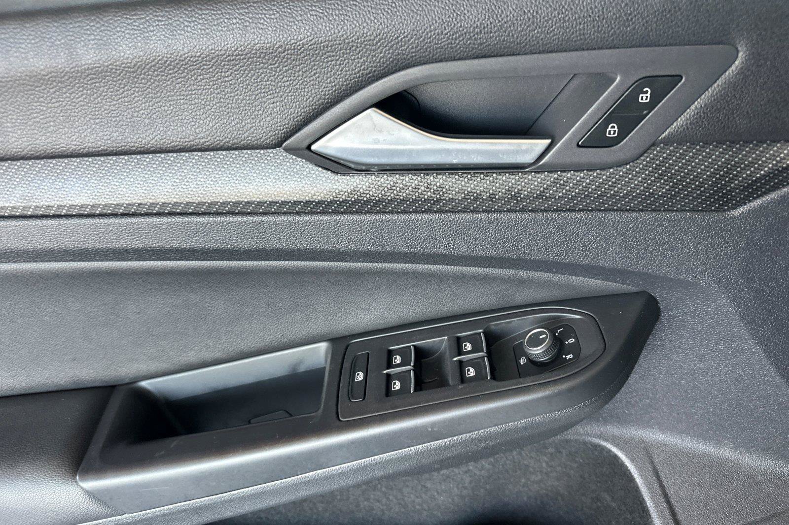 Certified 2022 Volkswagen Golf R AWD/4WD image 11