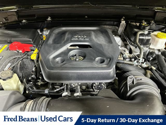 Used 2024 Jeep Wrangler Unlimited Sahara w/ Technology Group AWD/4WD image 37