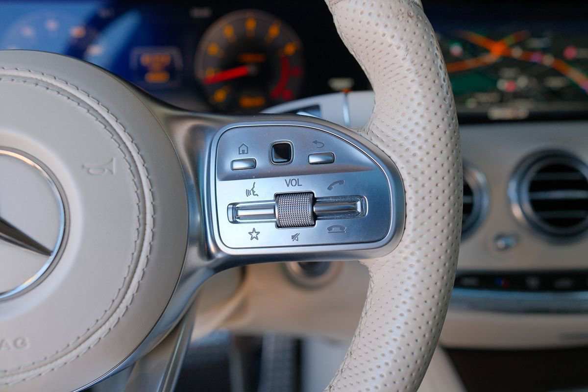 Used 2019 Mercedes-Benz S 560 Sedan image 19