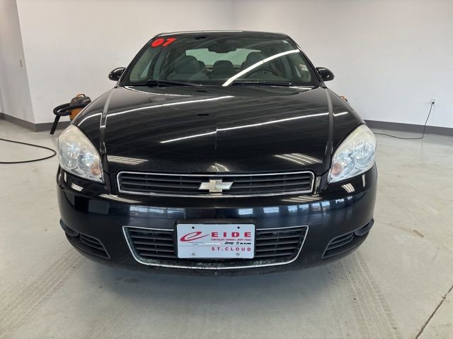 Used 2007 Chevrolet Impala LTZ image 2