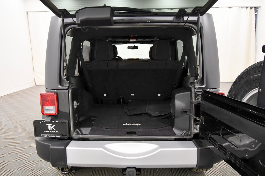 Used 2014 Jeep Wrangler Unlimited Sahara w/ Dual Top Group image 7