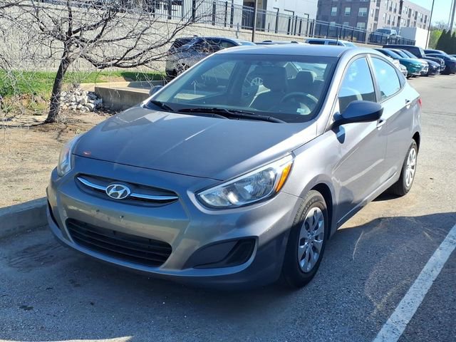 Used 2017 Hyundai Accent SE image 1
