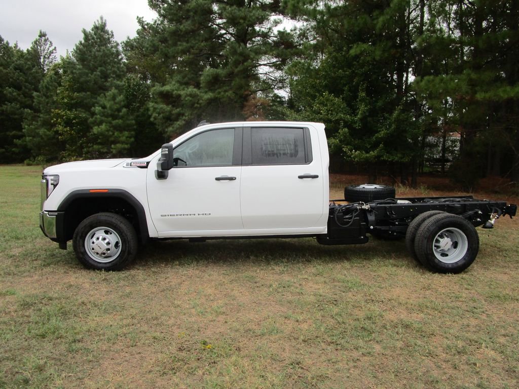 New 2026 GMC Sierra 3500 Pro w/ Convenience Package image 2