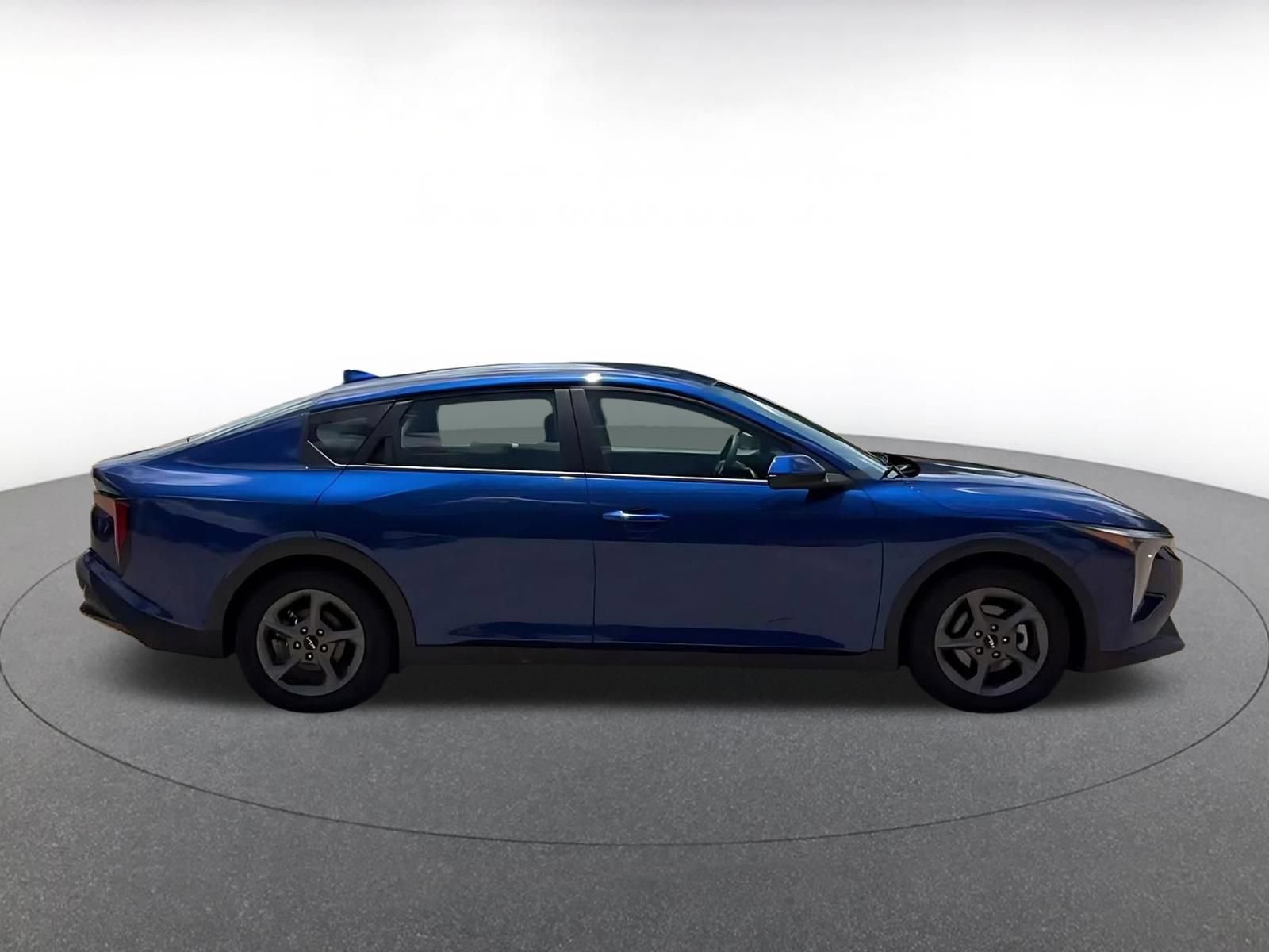 Used 2025 Kia K4 FWD image 16
