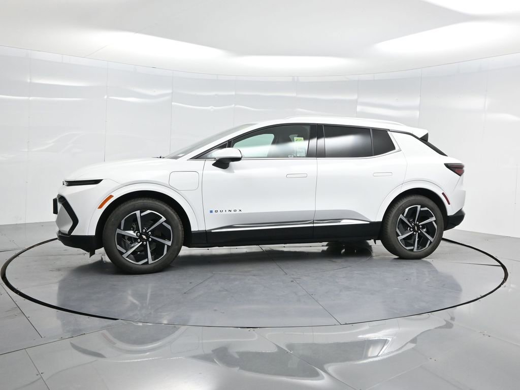 Used 2025 Chevrolet Equinox EV LT w/ Convenience Package image 41