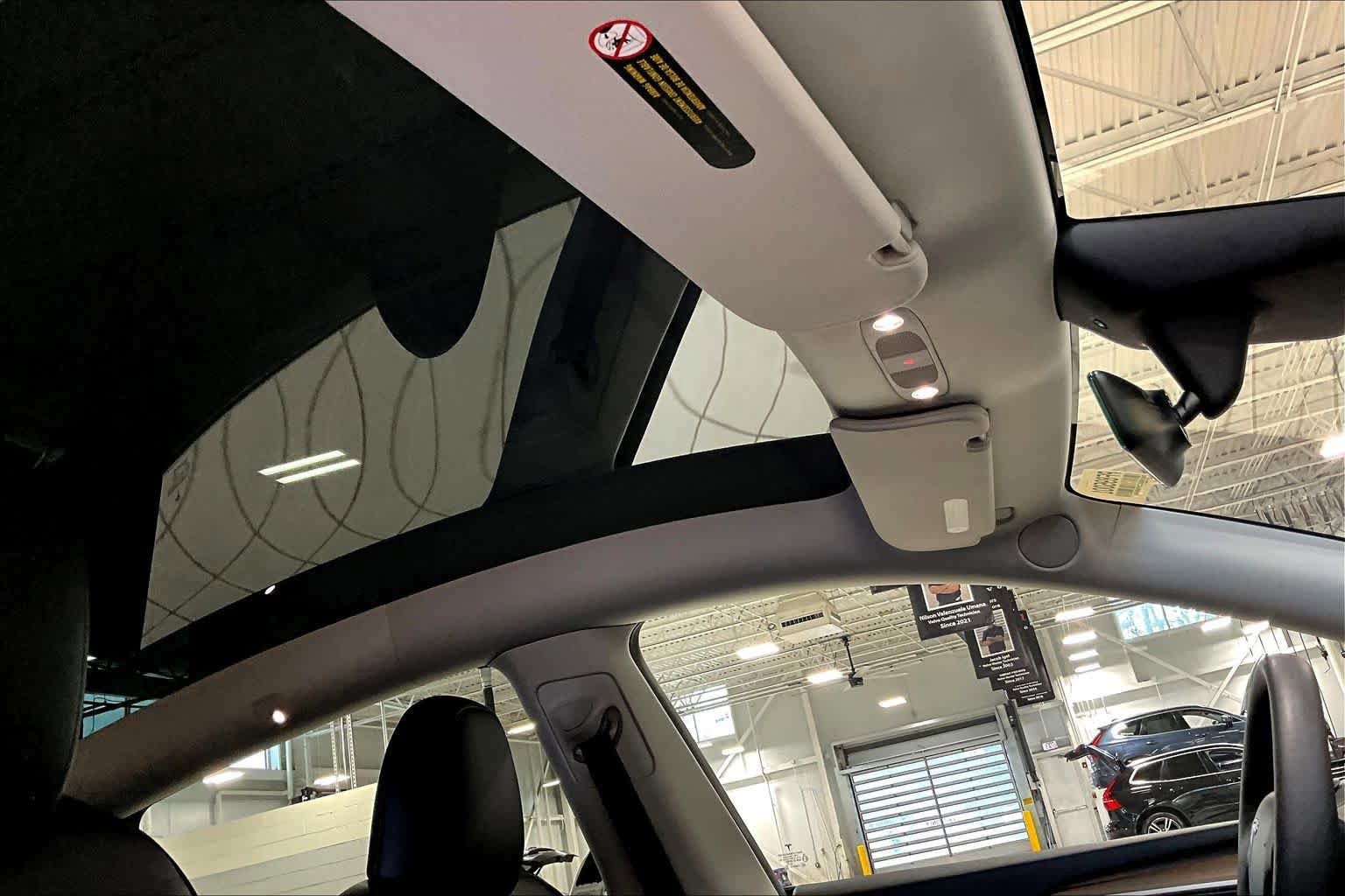 Used 2023 Tesla Model Y AWD image 13