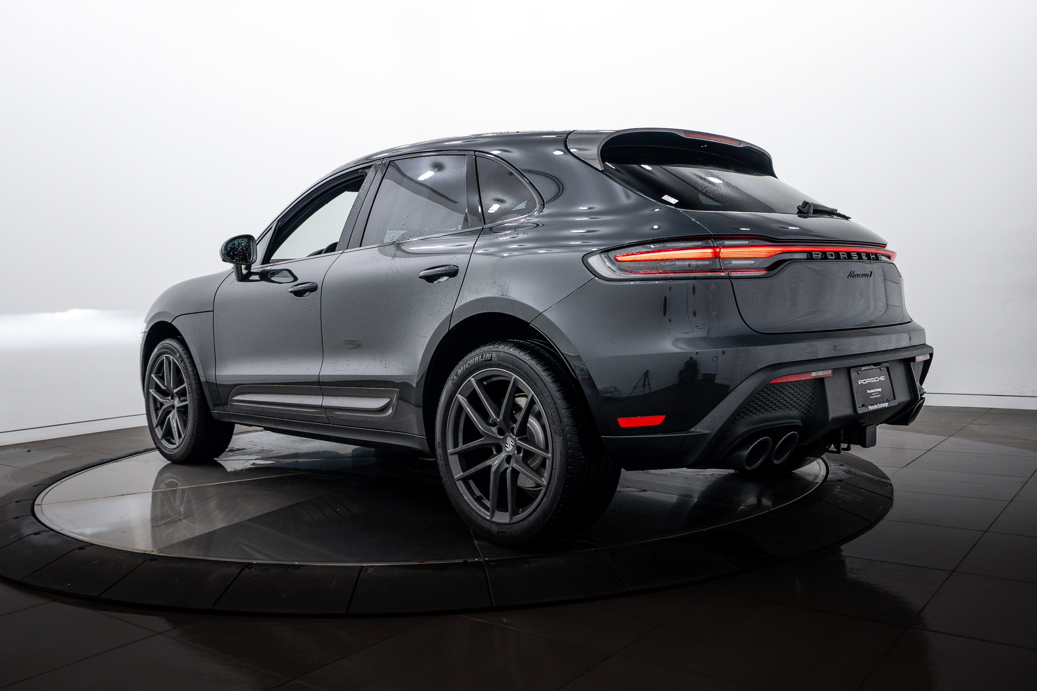 Certified 2026 Porsche Macan Turbo image 3