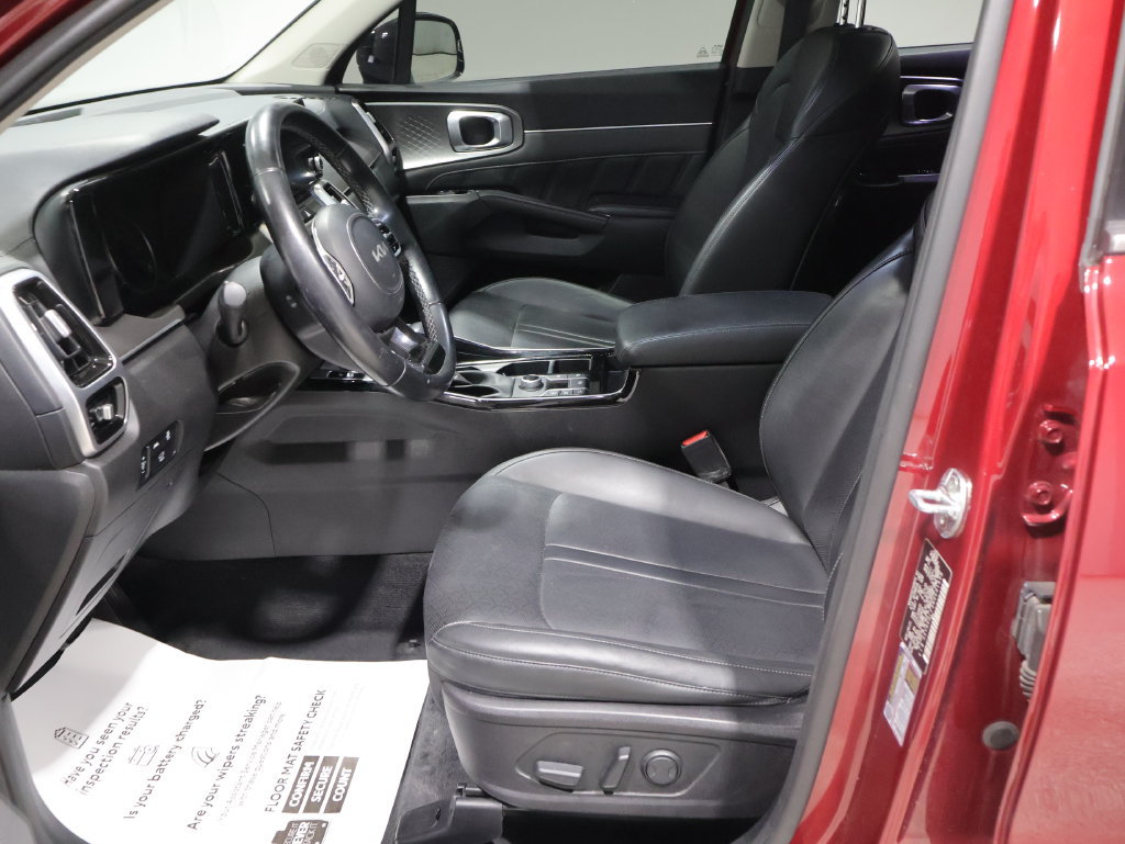Used 2022 Kia Sorento SX AWD/4WD image 11
