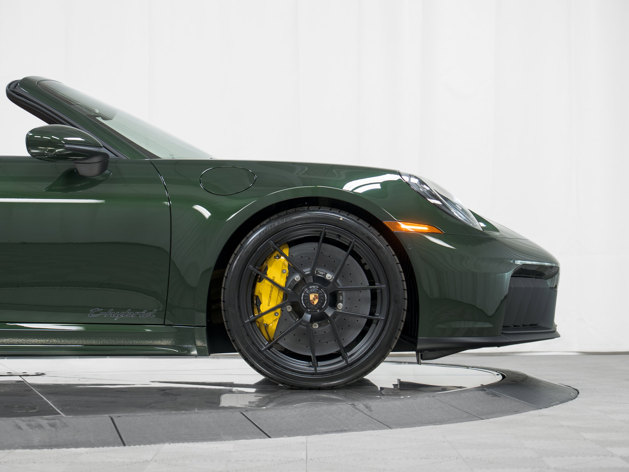 New 2026 Porsche 911 Carrera 4 GTS image 11